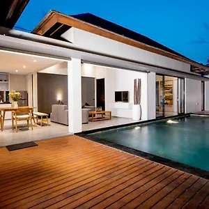 Dedayuh Seminyak